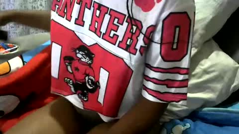 Snapshot of petite_loverr chatting on February 11, 6:40 am Petite loverr online show from February 11, 6:40 am