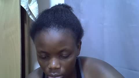 Snapshot of petite_melan chatting on September 21, 3:32 pm petite_melan online show from September 21, 3:32 pm