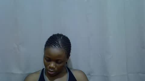 Snapshot of petite_melan chatting on September 17, 12:25 pm petite_melan online show from September 17, 12:25 pm