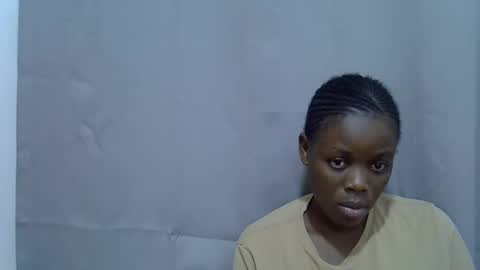 Snapshot of petite_melan chatting on September 12, 10:50 pm petite_melan online show from September 12, 10:50 pm
