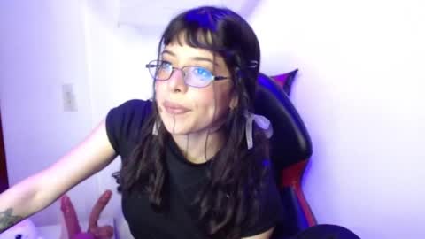 Melody online show from April 27, 2:14 pm