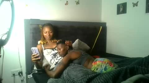 petite_queen69 online show from June 7, 7:43 pm