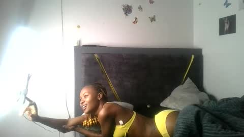petite_queen69 online show from June 6, 6:03 pm