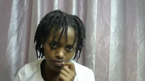 petite_star2 online show from January 12, 10:37 pm