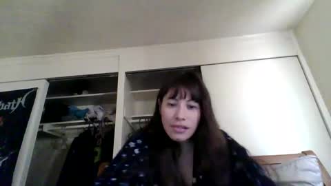 Snapshot of petitedoll30 chatting on February 17, 11:00 pm Petitedoll30 online show from February 17, 11:00 pm