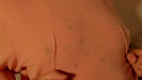 Snapshot of petitgirl_ chatting on March 5, 4:57 am J A S S online show from March 5, 4:57 am