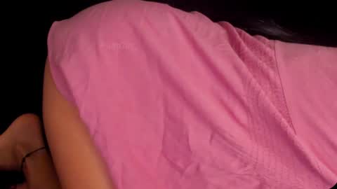 Snapshot of petitgirl_ chatting on December 4, 5:05 am J A S S online show from December 4, 5:05 am
