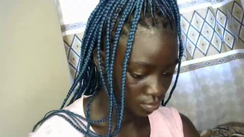 petitte_gyaal online show from November 30, 7:45 am