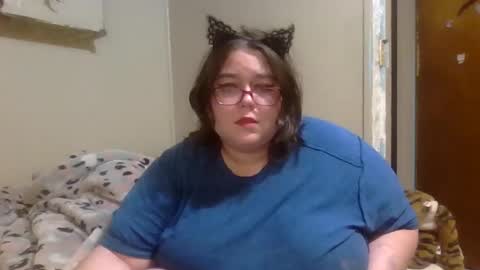Snapshot of petmykitty chatting on October 19, 3:41 am The Aspie Kitty twitterthishunonfire online show from October 19, 3:41 am