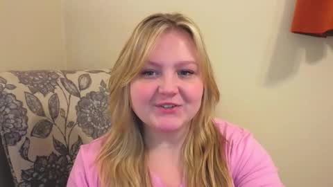 PhatAssBlond online show from April 19, 9:39 pm