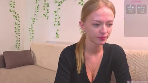 Snapshot of philippagales chatting on September 24, 10:14 am Margot call me Margot Robbie online show from September 24, 10:14 am