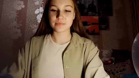 Chloe online show from January 18, 2:57 pm