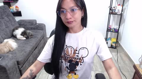 Snapshot of pia_horny chatting on October 20, 10:57 pm Pia online show from October 20, 10:57 pm
