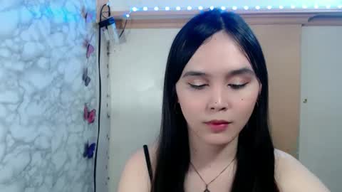 Ms Pia online show from April 24, 6:22 pm