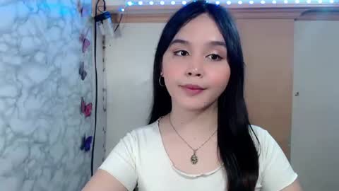 Ms Pia online show from April 26, 7:00 pm