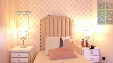    online show from December 3, 11:45 am