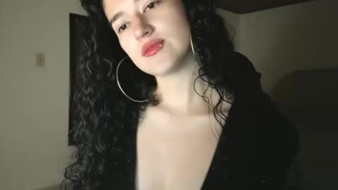 piama_burnss online show from April 27, 11:57 pm