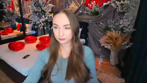 Snapshot of pieceofinspiration chatting on February 18, 5:33 pm Emelie online show from February 18, 5:33 pm