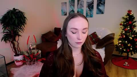Snapshot of pieceofinspiration chatting on December 22, 1:33 am Emelie online show from December 22, 1:33 am