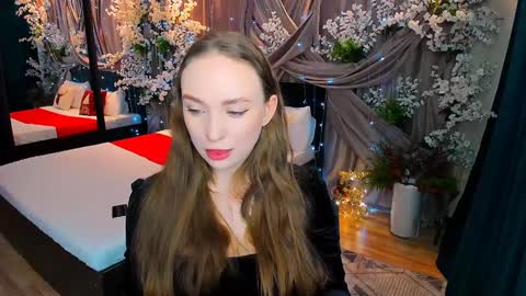 Snapshot of pieceofinspiration chatting on January 12, 11:07 am Emelie online show from January 12, 11:07 am