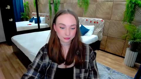 Emelie online show from June 8, 10:05 am