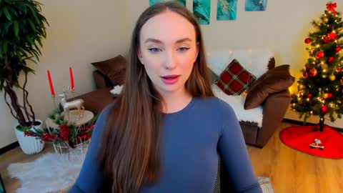 Snapshot of pieceofinspiration chatting on January 26, 7:20 pm Emelie online show from January 26, 7:20 pm