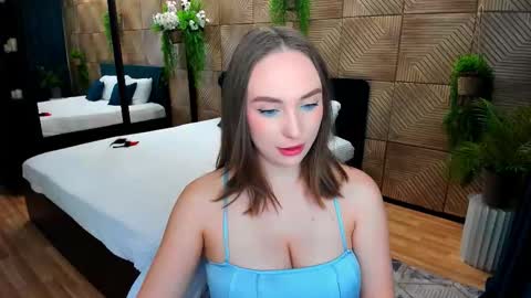 Snapshot of pieceofinspiration chatting on September 29, 8:14 pm Emelie online show from September 29, 8:14 pm