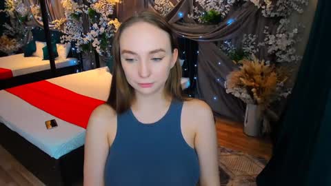Snapshot of pieceofinspiration chatting on February 5, 4:37 pm Emelie online show from February 5, 4:37 pm