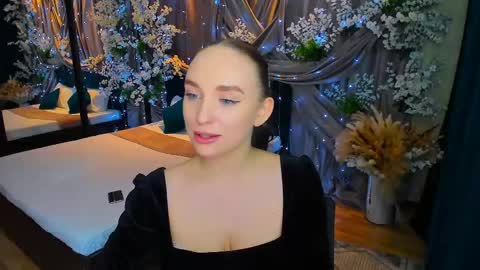 Snapshot of pieceofinspiration chatting on February 28, 5:26 pm Emelie online show from February 28, 5:26 pm