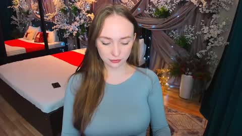Snapshot of pieceofinspiration chatting on January 11, 10:19 am Emelie online show from January 11, 10:19 am