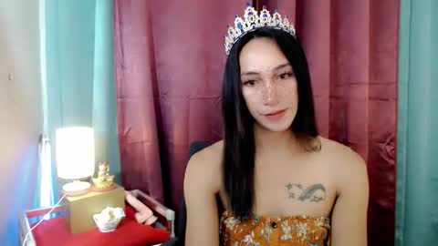 lucyLove online show from April 24, 2:14 am