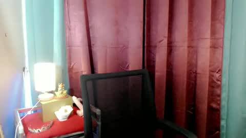 lucyLove online show from April 23, 2:52 am