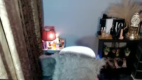 pinay_shawnx online show from February 22, 9:37 pm