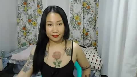 yumie  online show from April 22, 9:17 am