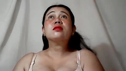pinaymama12345 online show from July 4, 12:06 am