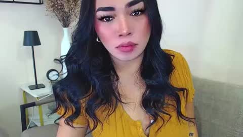 Just cath  online show from March 9, 10:52 pm