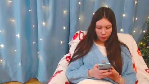 Snapshot of pink_pikachu_ chatting on January 10, 7:54 pm Pikachu pika online show from January 10, 7:54 pm