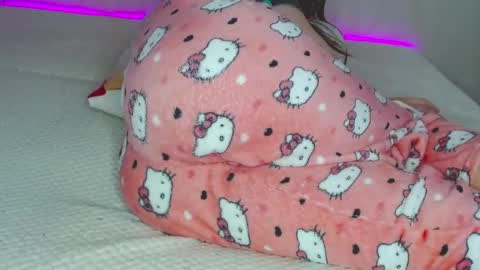 Snapshot of pink_pikachu_ chatting on February 18, 4:49 pm Pikachu pika online show from February 18, 4:49 pm