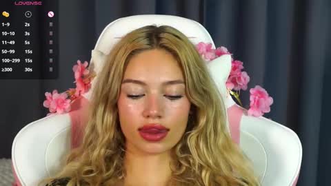Snapshot of pink_princess_k chatting on September 11, 5:35 pm Kate online show from September 11, 5:35 pm