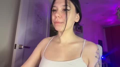 pinkdollylovv online show from September 24, 9:36 pm