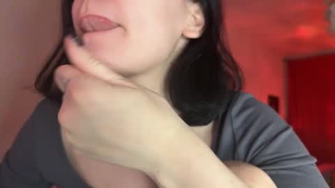 pinkdollylovv online show from March 12, 9:35 pm