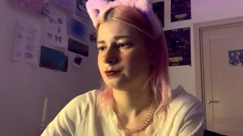Snapshot of pinkvampire chatting on October 8, 9:08 pm Sara online show from October 8, 9:08 pm