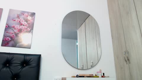 pinky_f00x online show from April 24, 7:38 pm