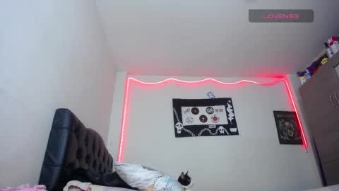 VIOLETA LOPEZ online show from March 25, 12:41 pm