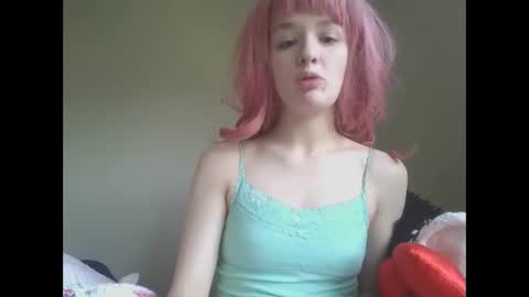 pinkykittykat online show from April 21, 3:30 pm