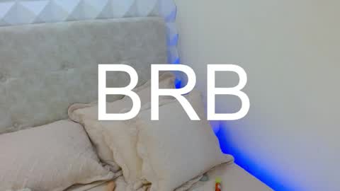 Perla online show from April 29, 5:30 pm