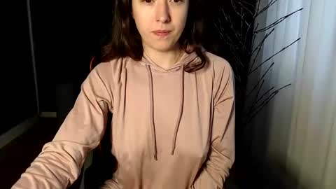 Snapshot of piscesgirl06 chatting on December 12, 6:14 am piscesgirl06 online show from December 12, 6:14 am