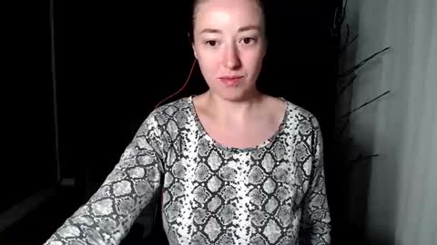 Snapshot of piscesgirl06 chatting on October 6, 3:56 am piscesgirl06 online show from October 6, 3:56 am