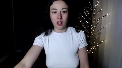 Snapshot of piscesgirl06 chatting on January 9, 5:34 am piscesgirl06 online show from January 9, 5:34 am