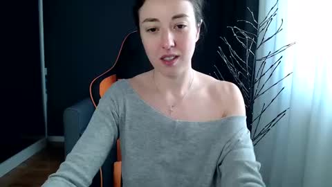 Snapshot of piscesgirl06 chatting on January 10, 7:04 am piscesgirl06 online show from January 10, 7:04 am